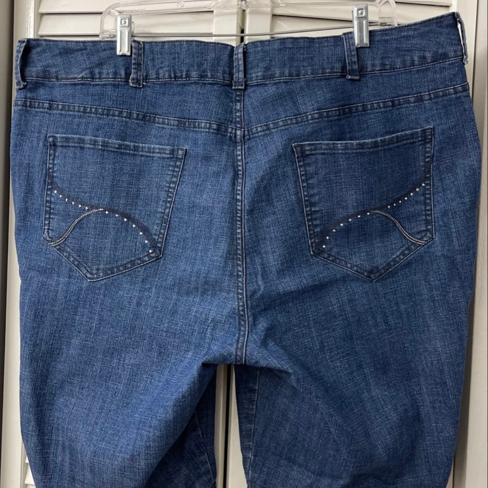 Women’s Jean Shorts (Like New/22W) - Picture 2 of 5